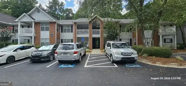305 Streamside Drive, Roswell, GA 30076