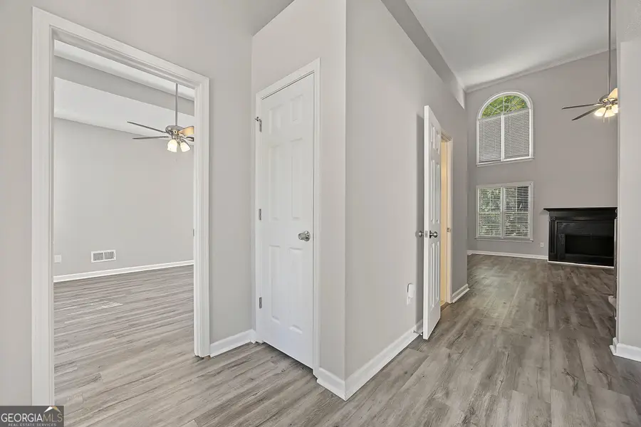 5723 Garden Walk, Flowery Branch, GA 30542 - #2