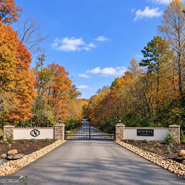 22 Riverwalk, Blue Ridge, GA 30513