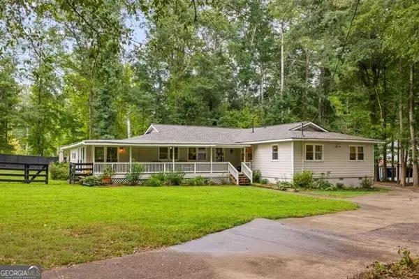 285 Air Acres Way, Woodstock, GA 30188