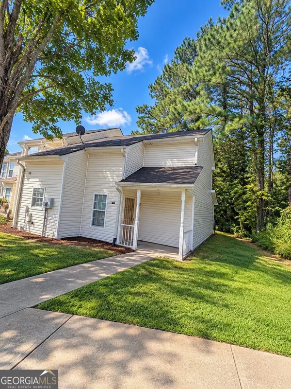 5896 Trent Walk Drive, Lithonia, GA 30038
