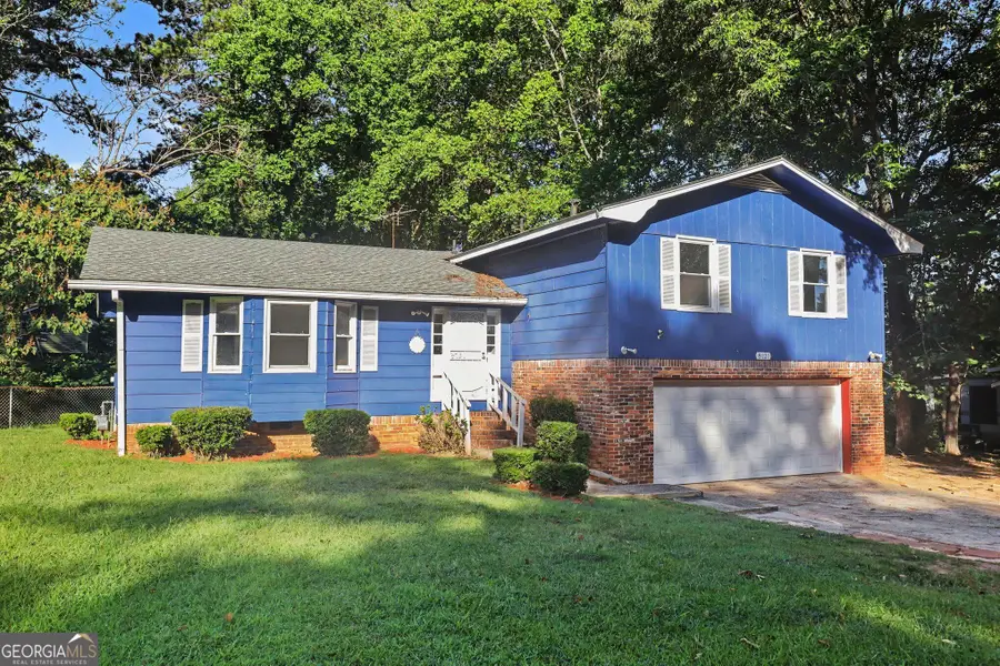 8121 Woodcliff Trail, Riverdale, GA 30274 - #3