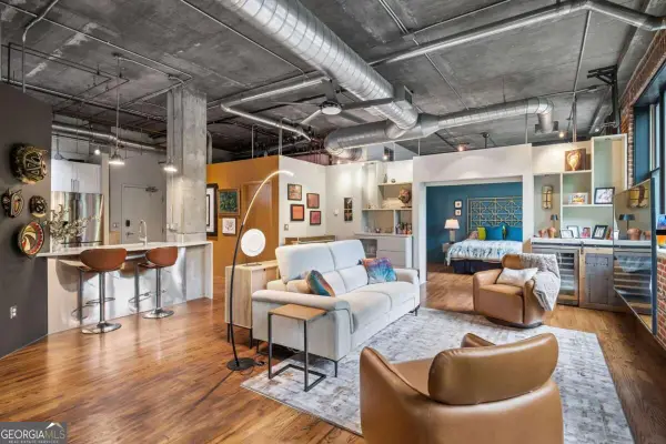 3235 Roswell Road Ne #405, Atlanta, GA 30305