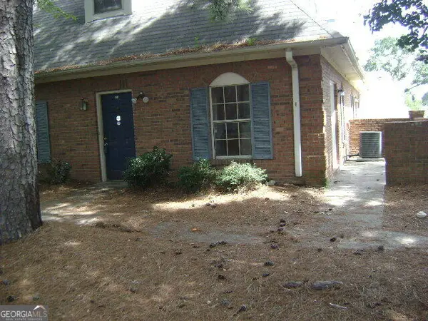 934 Park Place Ne, Conyers, GA 30012
