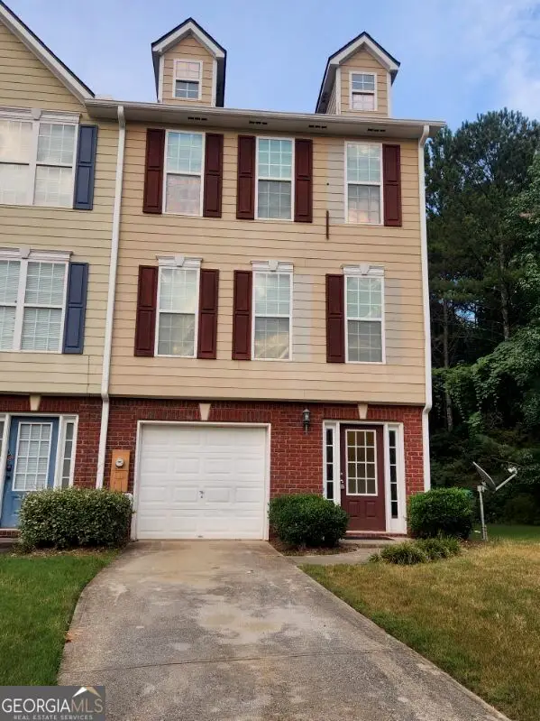 1736 Redan E, Lithonia, GA 30058