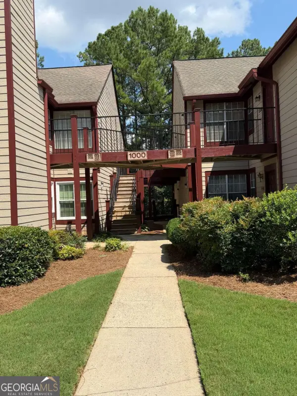 1018 Sandy Lane Drive Ne, Alpharetta, GA 30022