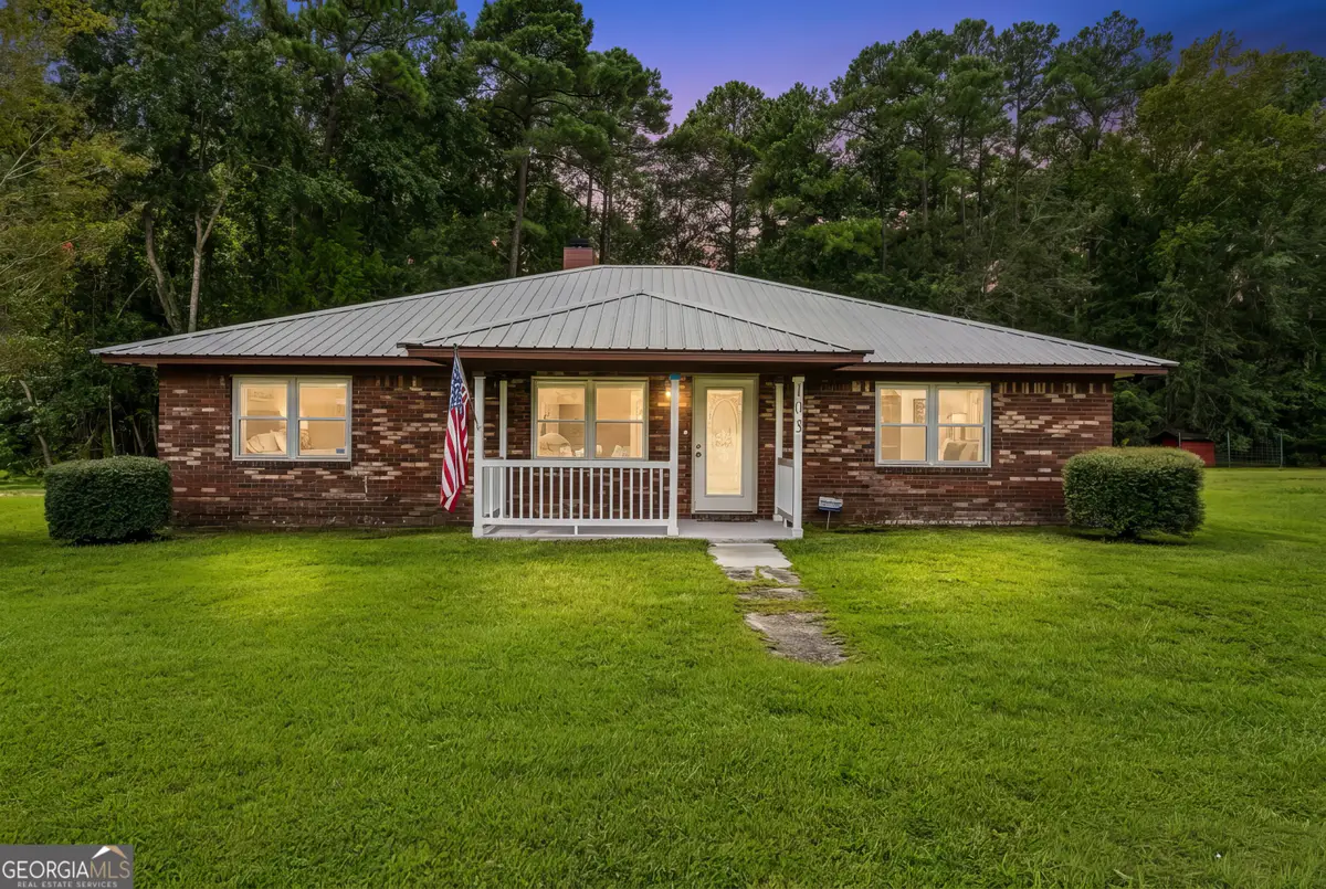 103 W Magnolia Avenue, Kingsland, GA 31548 - #1