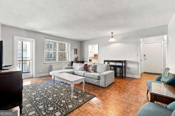 300 Peachtree Street Ne #20O, Atlanta, GA 30308