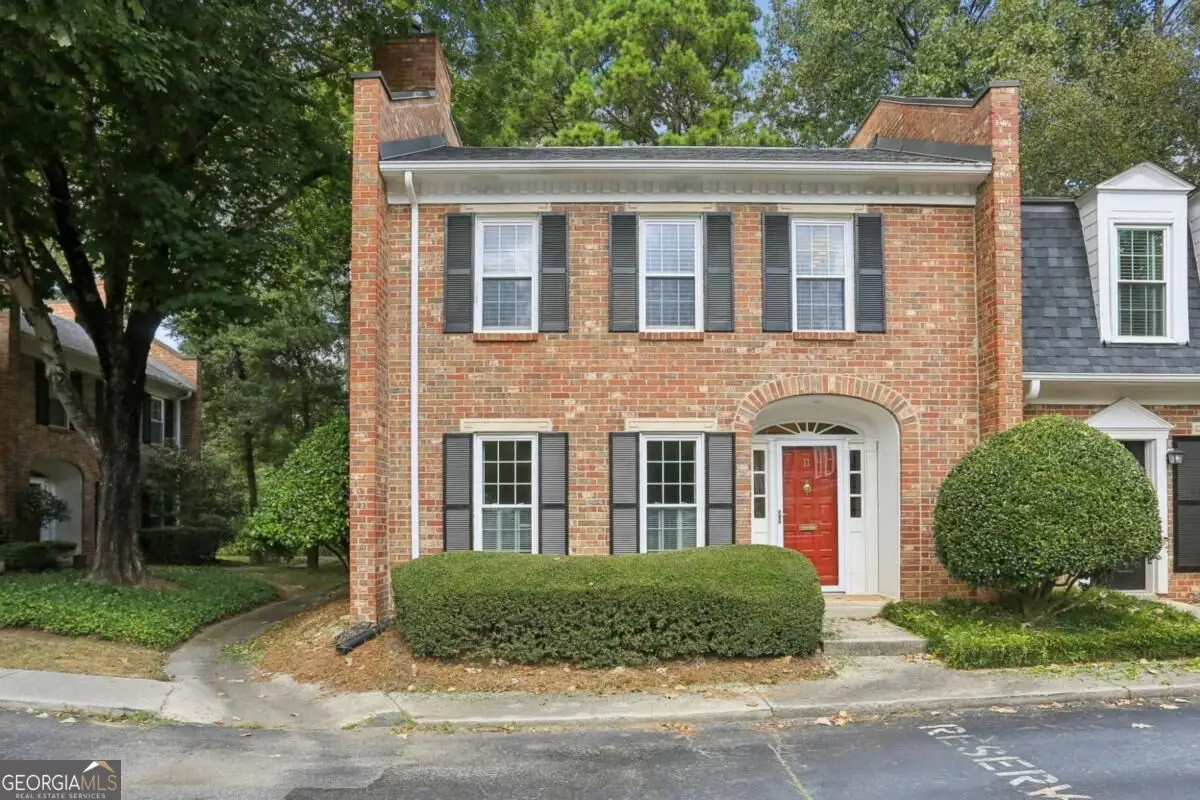 11 Scotland Place Nw, Atlanta, GA 30318 - #1