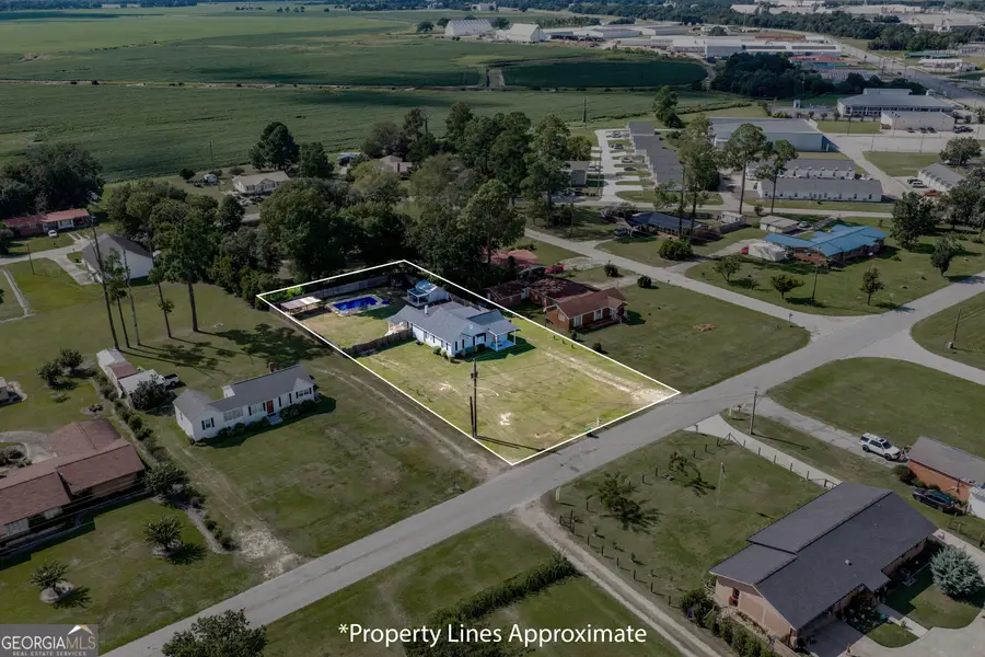 404 S Newcombe Avenue, Donalsonville, GA 39845 - #2