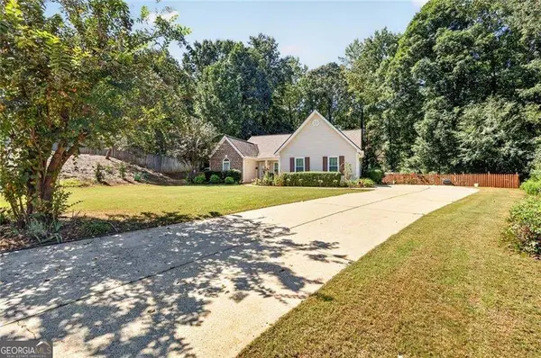 4692 Devencrest Lane, Buford, GA 30519