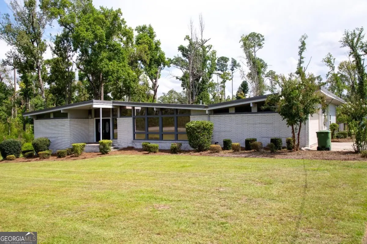 96 N Gill Street, Hazlehurst, GA 31539 - #1