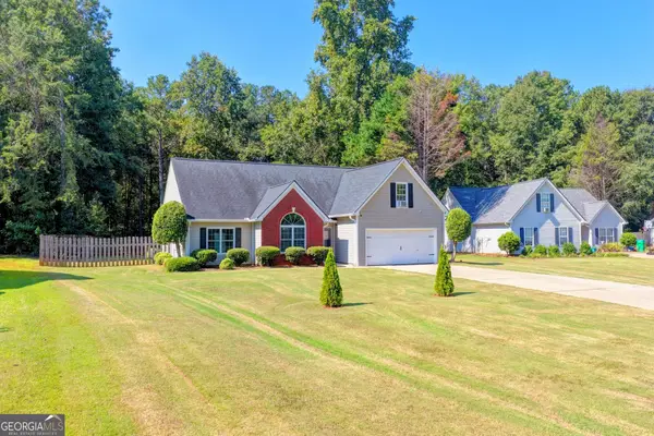 5496 Amber Cove Way, Flowery Branch, GA 30542