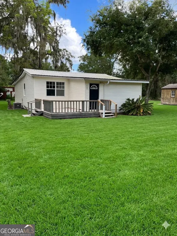 726 Chestnut Street, Homeland, GA 31537