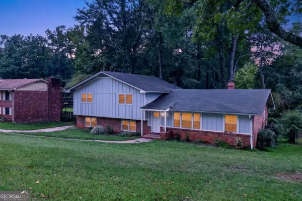 4373 Sun Valley Boulevard, East Point, GA 30344