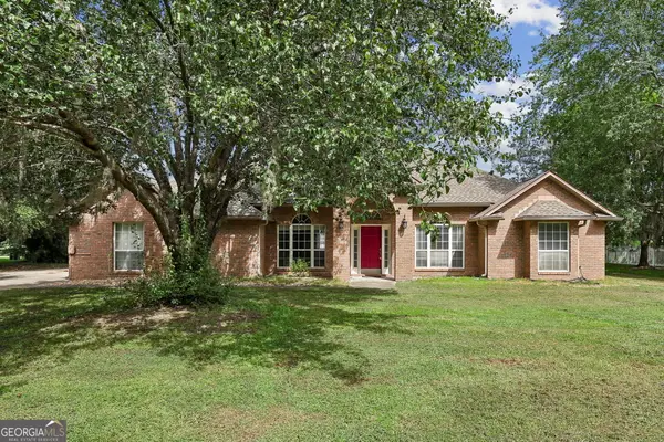209 Lake Manor Drive, Kingsland, GA 31548