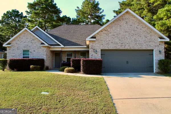 606 Amberley Court, Kathleen, GA 31047