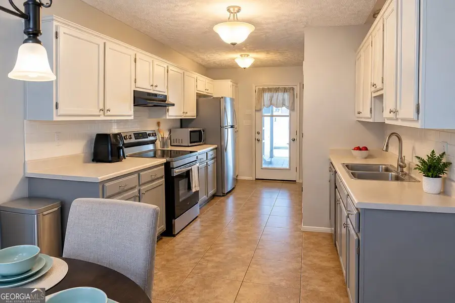 180 Oakwood Circle, Stockbridge, GA 30281 - #2