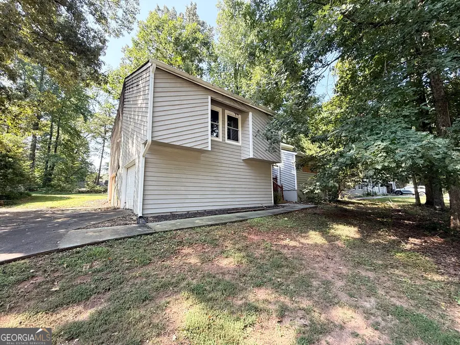 704 Lost Creek Circle, Stone Mountain, GA 30088 - #2