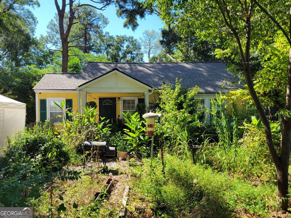 2042 Arlington Circle Nw, Atlanta, GA 30318 - #1