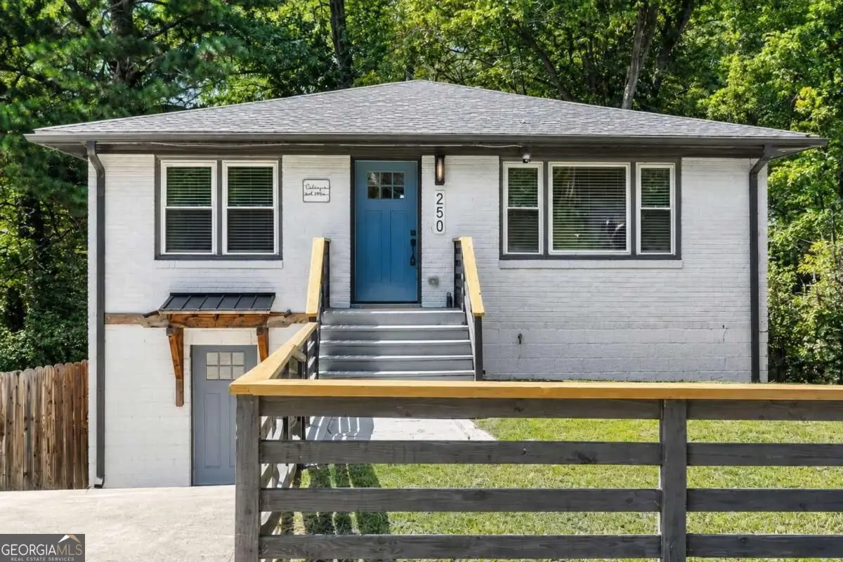 250 Holly Road Nw, Atlanta, GA 30314 - #1