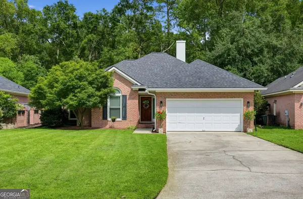 12 Oak Park Place, Savannah, GA 31405