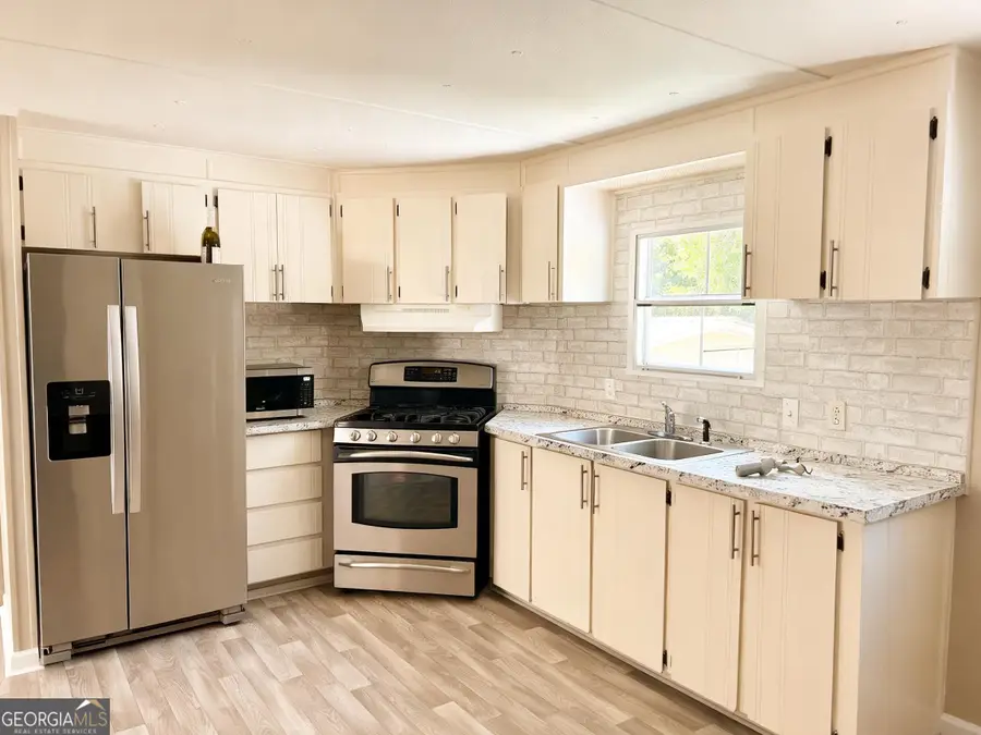 5019 Dickshill Parkway, Mount Airy, GA 30563 - #2