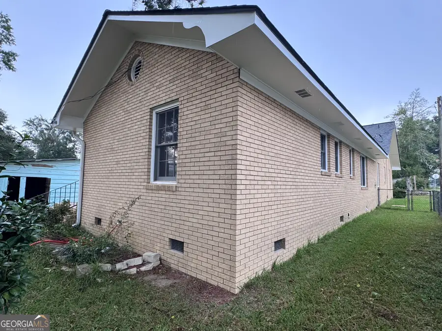 2401 W Elm Street, Wrightsville, GA 31096 - #2