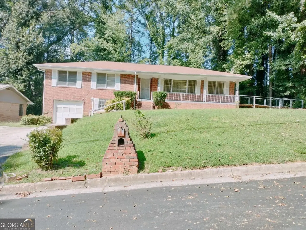 2641 Hedgewood Lane Nw, Atlanta, GA 30311 - #1