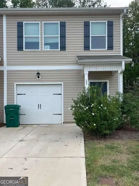 285 NE Oakwood Drive Ne, Milledgeville, GA 31061