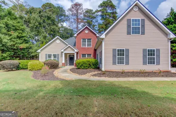 775 Winding Grove Lane, Loganville, GA 30052