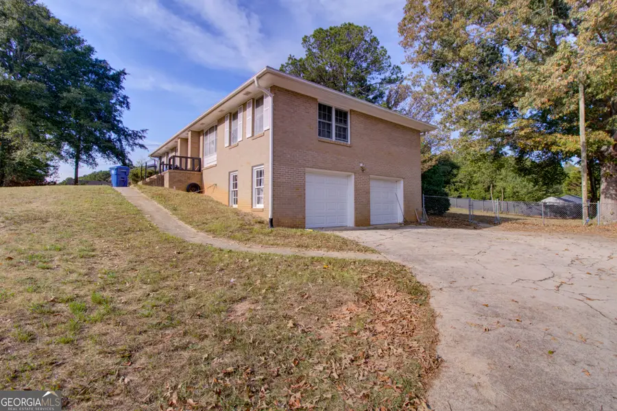202 E Wright Street, Winder, GA 30680 - #2