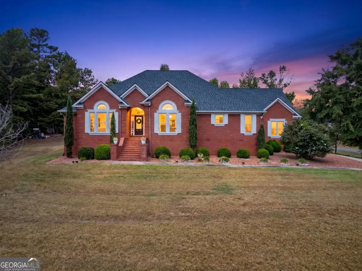 128 Lakemere Lane Nw, Milledgeville, GA 31061 - #1