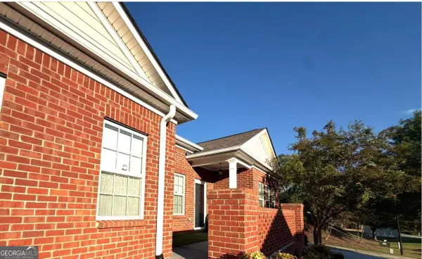 341 Villa Park Circle, Stone Mountain, GA 30087