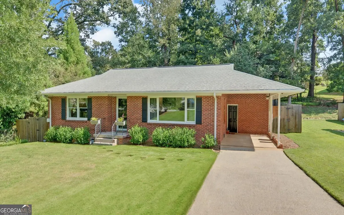 1398 Cumberland Drive, Gainesville, GA 30501 - #1