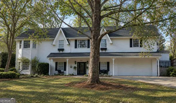 2372 Ivy Crest Drive, Buford, GA 30519