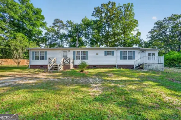 300 Deer Trail Lane, Midway, GA 31320