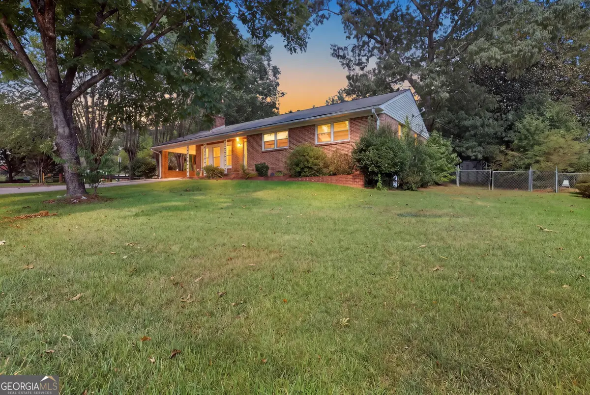 327 Poplar Street, Toccoa, GA 30577 - #1