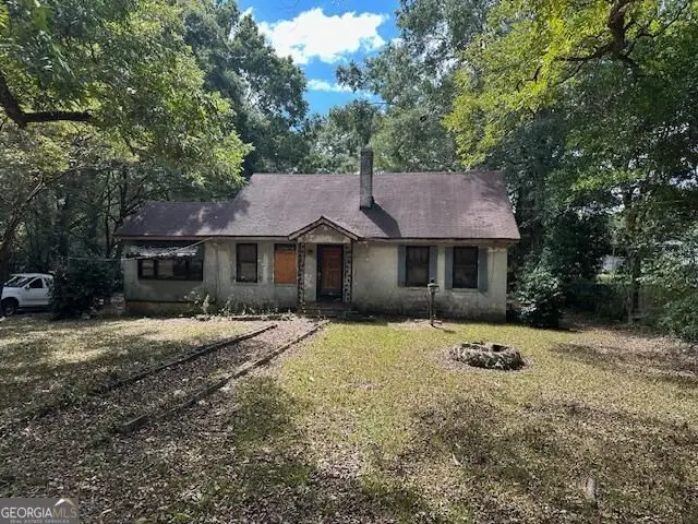 402 Atlanta Street, Barnesville, GA 30204 - #3