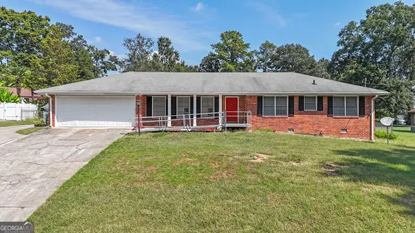 2122 Colonial Oak Way, Stone Mountain, GA 30087