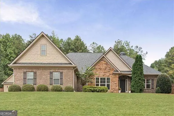 32 Meadow View Glen, Newnan, GA 30265
