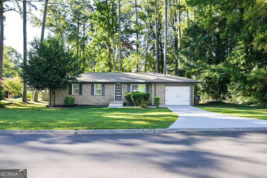 586 E Glochester Place Nw, Norcross, GA 30071 - #2