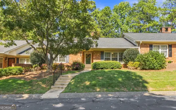 6381 E Deerhollow Way, Peachtree Corners, GA 30092