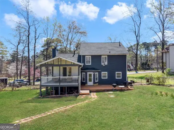 1349 Ashbrook Drive, Lawrenceville, GA 30043
