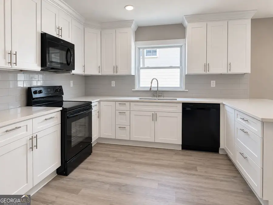 1014 W Highland Avenue, Albany, GA 31701 - #2