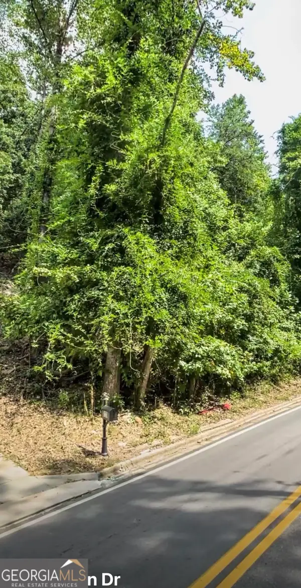806 Dixon Drive, Gainesville, GA 30501