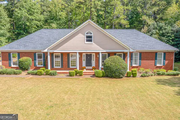 560 Saddle Crest Drive, Roswell, GA 30075