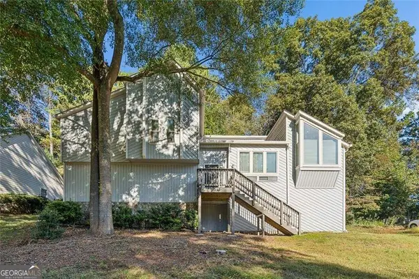 587 Farmbrook Trail Ne, Kennesaw, GA 30144