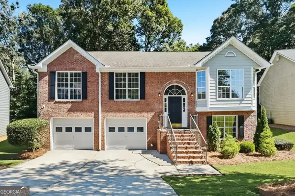 390 Oak Vista Court, Lawrenceville, GA 30044
