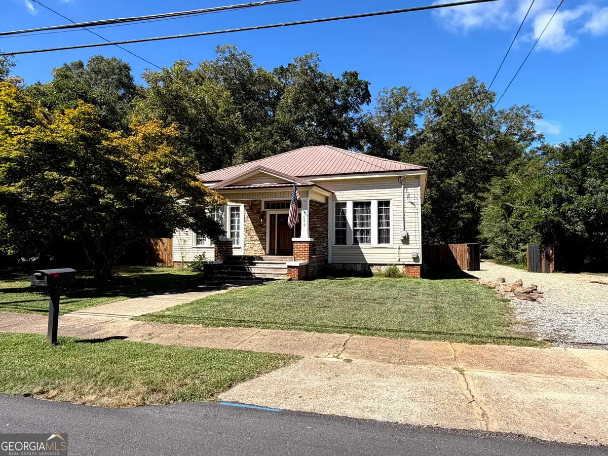 609 Greenwood Street, Barnesville, GA 30204 - #1